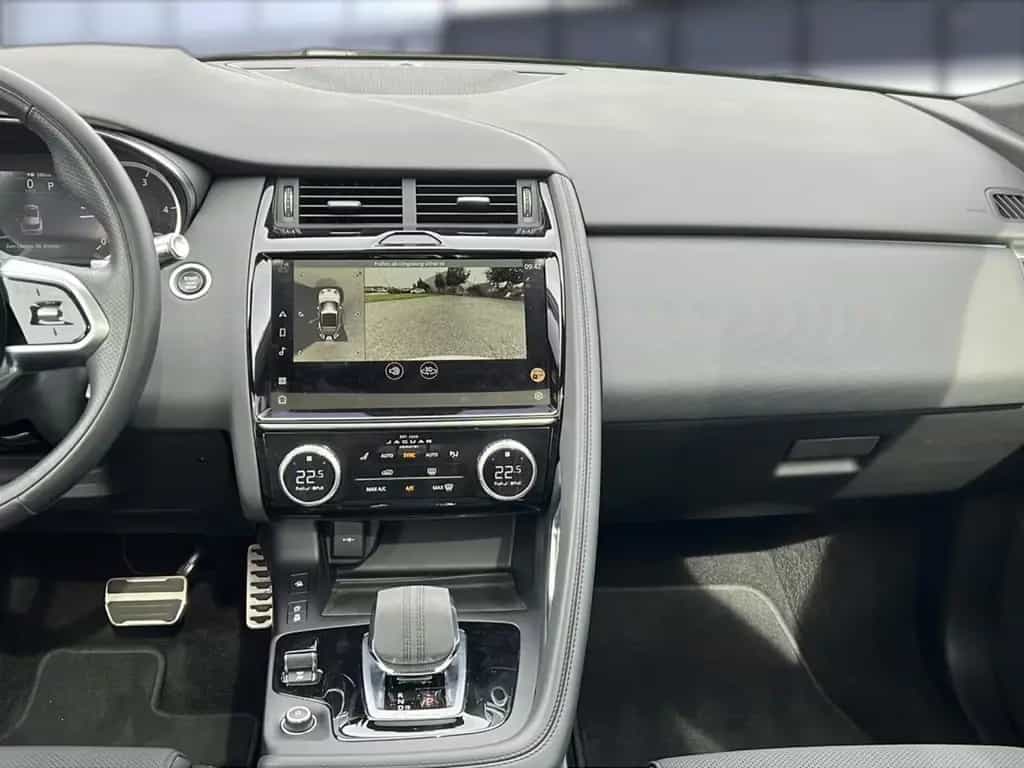 Jaguar E-Pace D200 AWD R-Dynamic 11/2021-photo-17