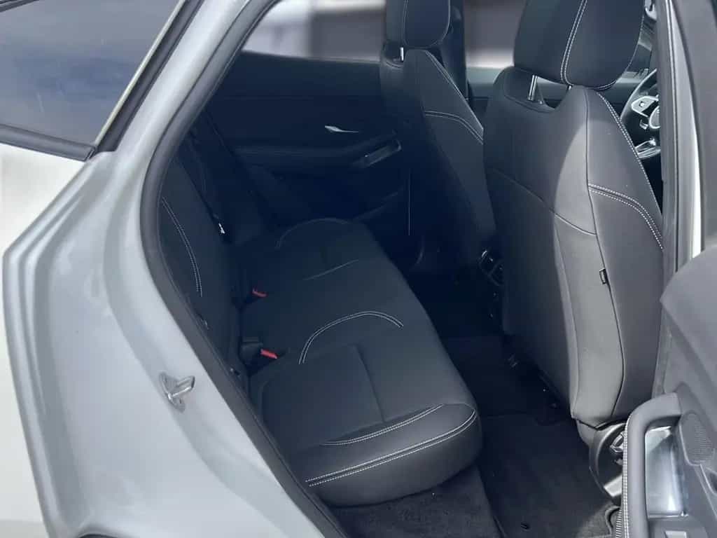 Jaguar E-Pace D200 AWD R-Dynamic 11/2021-photo-18