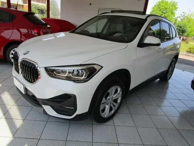 BMW X1 xDrive18d Business Advantage 02/2022-photo-0