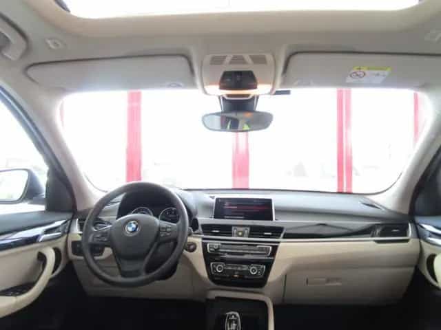 BMW X1 xDrive18d Business Advantage 02/2022-photo-6