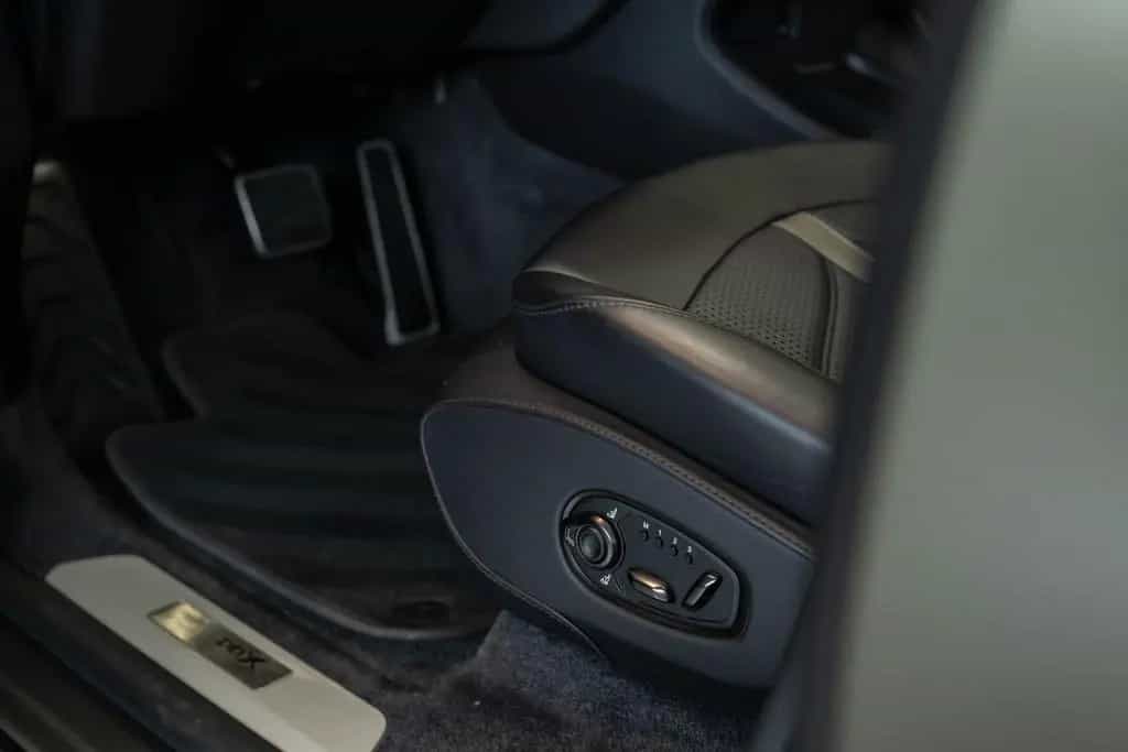 Aston Martin DBX 4.0 V8 707 03/2023-photo-26