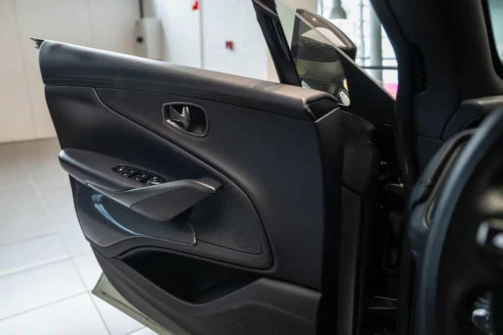 Aston Martin DBX 4.0 V8 707 03/2023-photo-27
