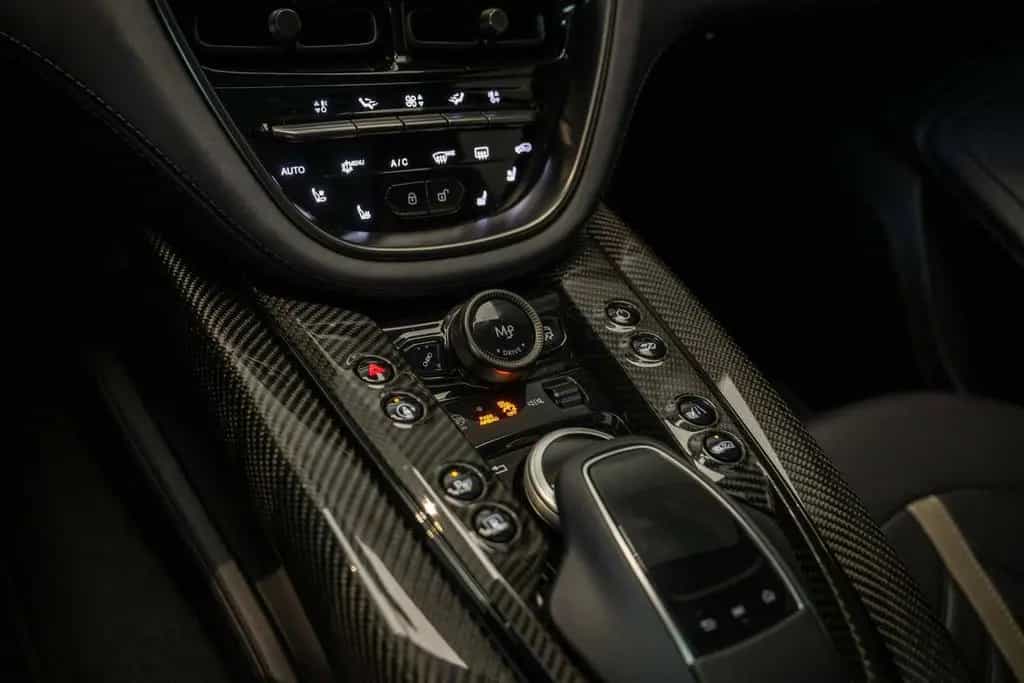 Aston Martin DBX 4.0 V8 707 03/2023-photo-34