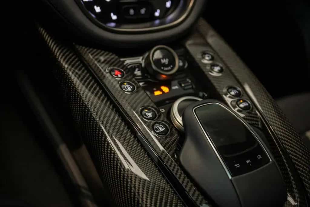 Aston Martin DBX 4.0 V8 707 03/2023-photo-35
