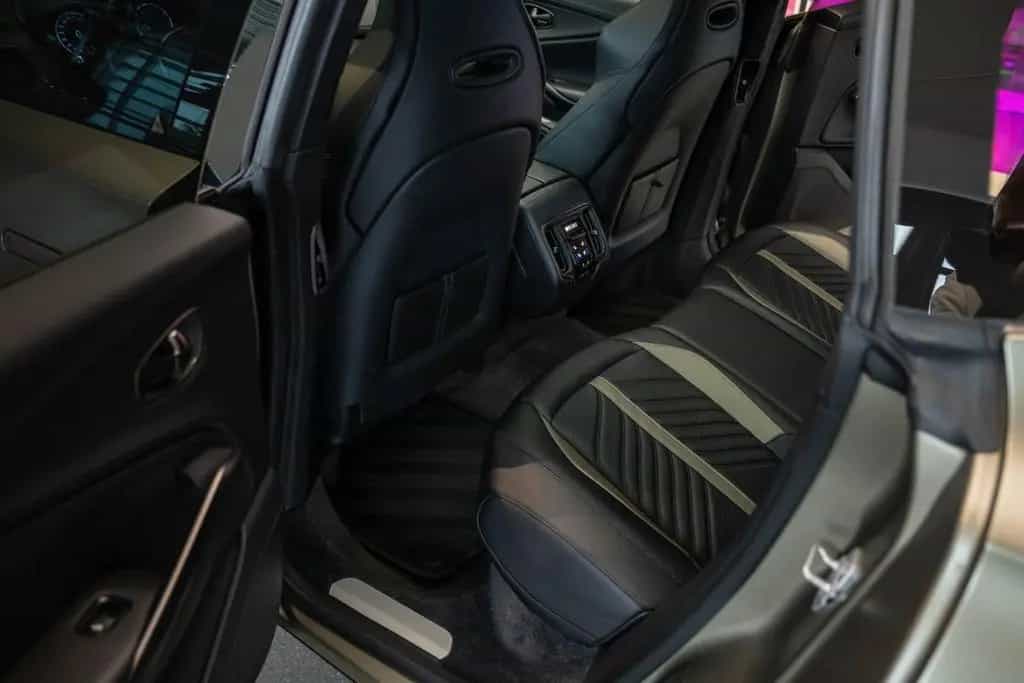 Aston Martin DBX 4.0 V8 707 03/2023-photo-37