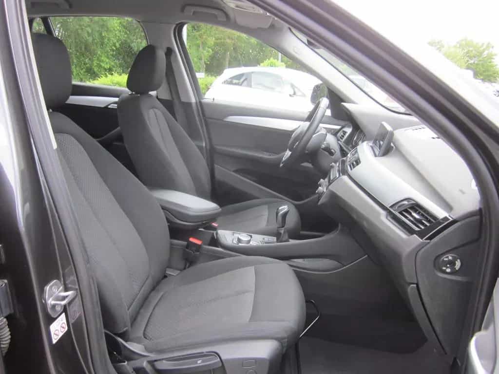 BMW X1 sDrive18i ADVANTAGE NAVI LED GRA PARKASSIST P 06/2022-photo-12