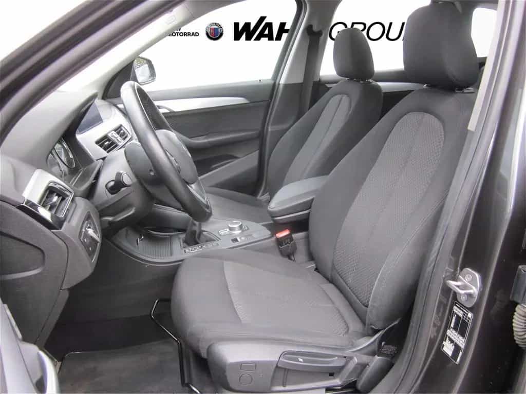 BMW X1 sDrive18i ADVANTAGE NAVI LED GRA PARKASSIST P 06/2022-photo-9