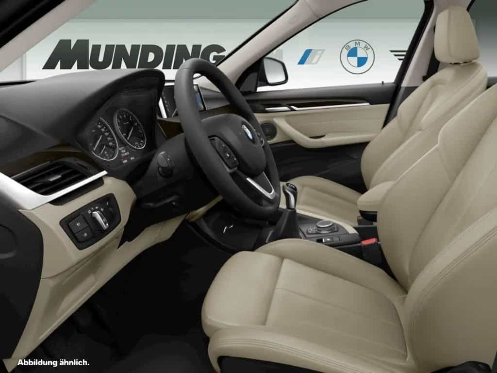 BMW X1 xDrive25i A xLine HUD|Navi|HK-HiFi|LED|WLAN|R 08/2017-photo-2
