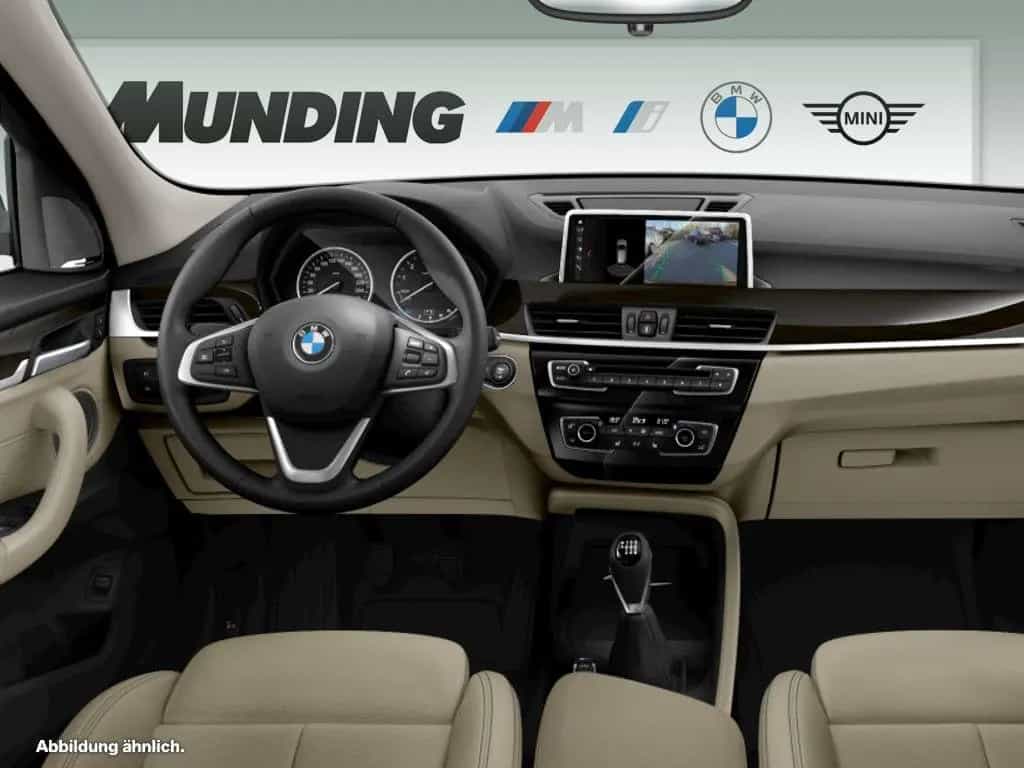 BMW X1 xDrive25i A xLine HUD|Navi|HK-HiFi|LED|WLAN|R 08/2017-photo-3