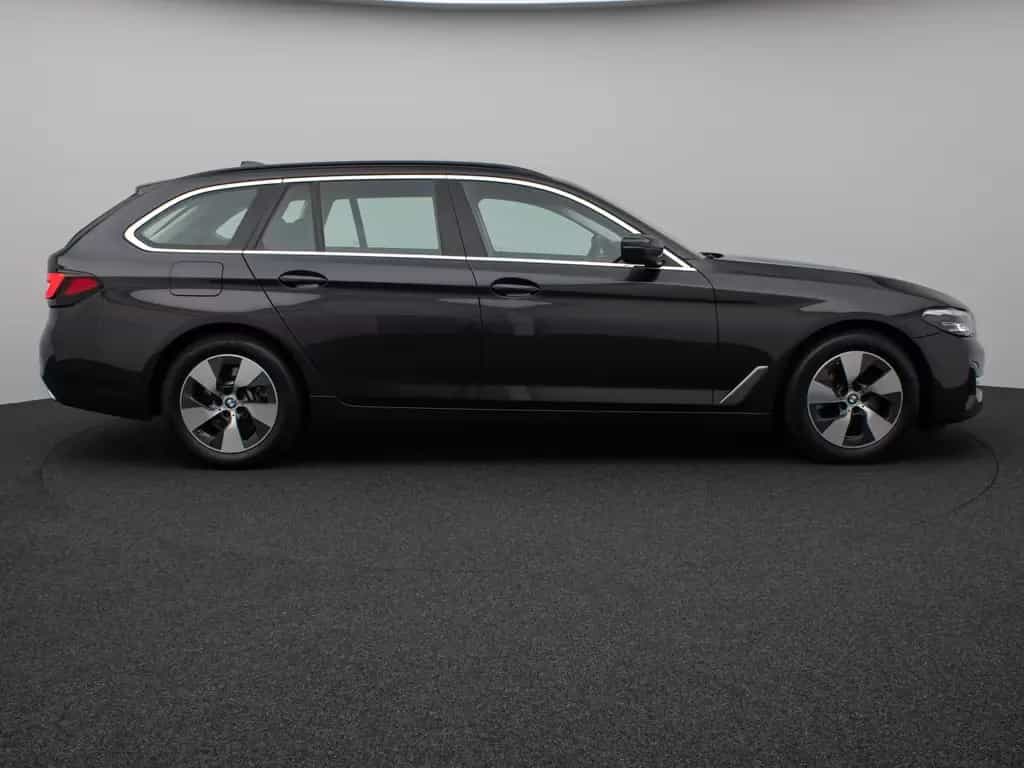 BMW 520 i PDC DAB CockPitPro Sitzhzg Alarm LED Leder 11/2022-photo-4