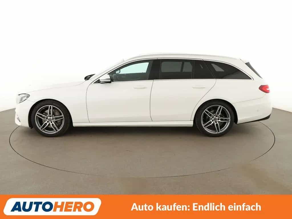 Mercedes-Benz E 200 E-Klasse E 200 Mild-Hybrid T AMG Line Aut.*NAVI* 05/2020-photo-2