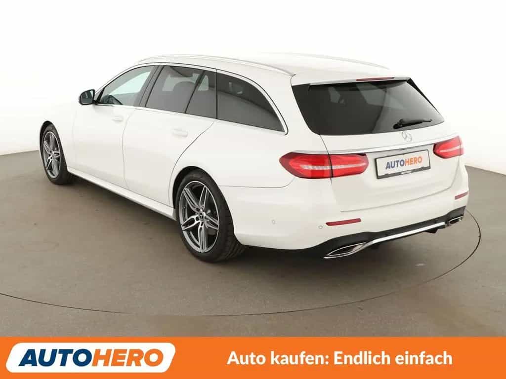 Mercedes-Benz E 200 E-Klasse E 200 Mild-Hybrid T AMG Line Aut.*NAVI* 05/2020-photo-3