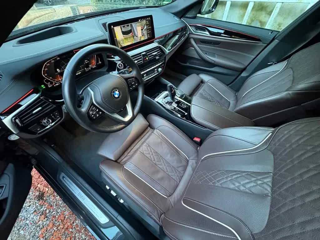 BMW 520 dH&K Nappa Head up Vent seats digital key tv 06/2021-photo-3
