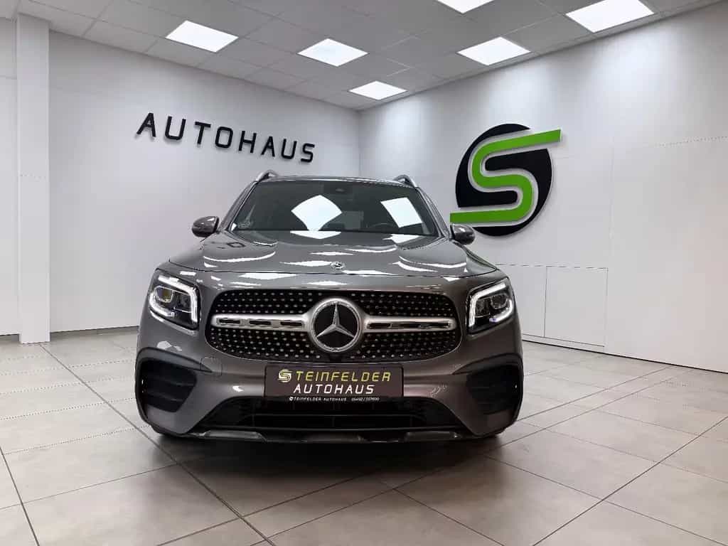 Mercedes-Benz GLB 200 AMG LINE / RKAM / LED / DISTRONIC 09/2021-photo-1