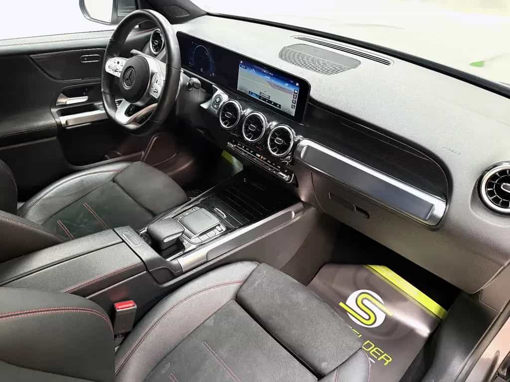 Mercedes-Benz GLB 200 AMG LINE / RKAM / LED / DISTRONIC 09/2021-photo-10