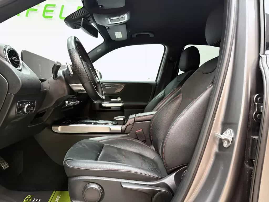 Mercedes-Benz GLB 200 AMG LINE / RKAM / LED / DISTRONIC 09/2021-photo-11