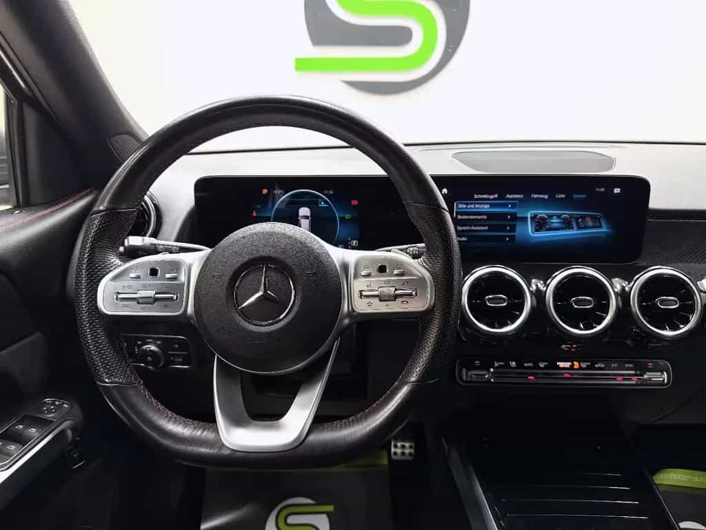 Mercedes-Benz GLB 200 AMG LINE / RKAM / LED / DISTRONIC 09/2021-photo-16