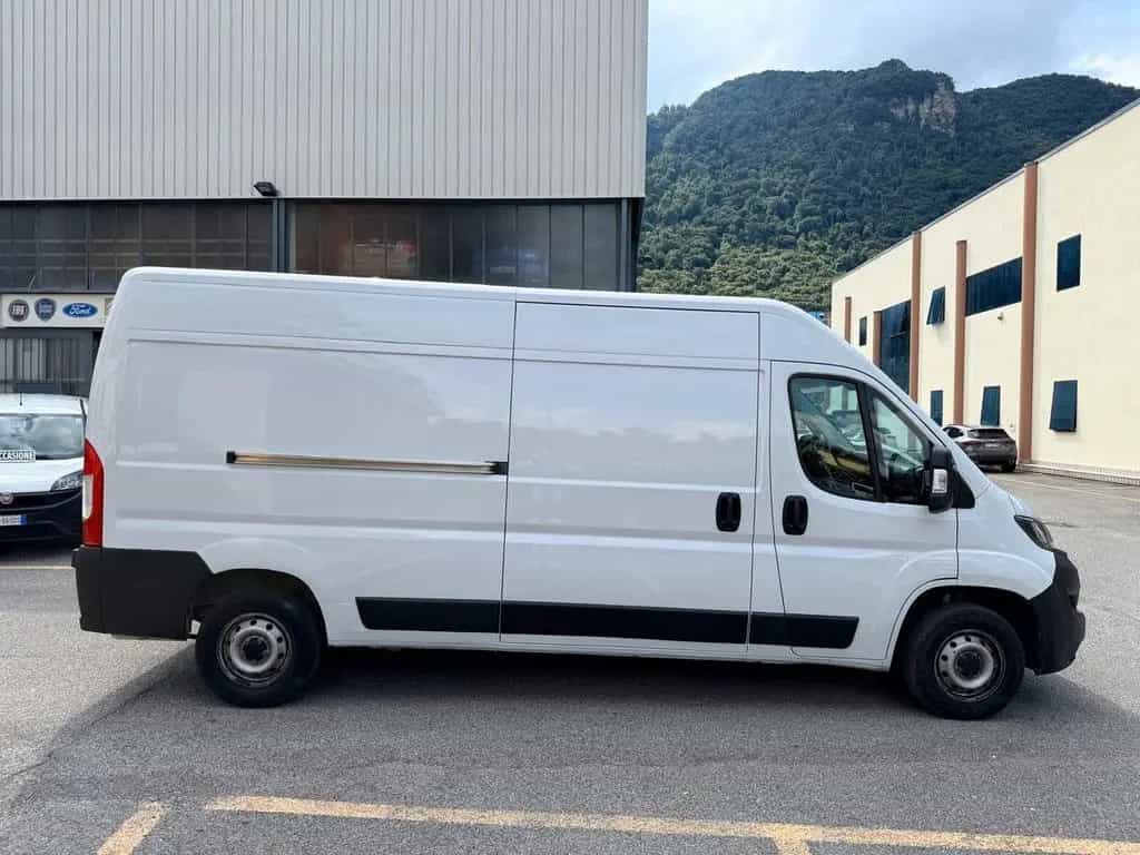 Fiat Ducato 35 2.2 Mjt 140CV PM-TM (L2H2) Furgon 05/2023-photo-4
