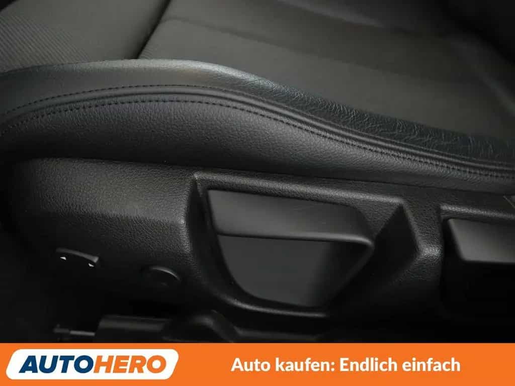 BMW 320 3er 320d Advantage Aut.*NAVI*HUD*TEMPO*CAM*PDC* 05/2019-photo-28