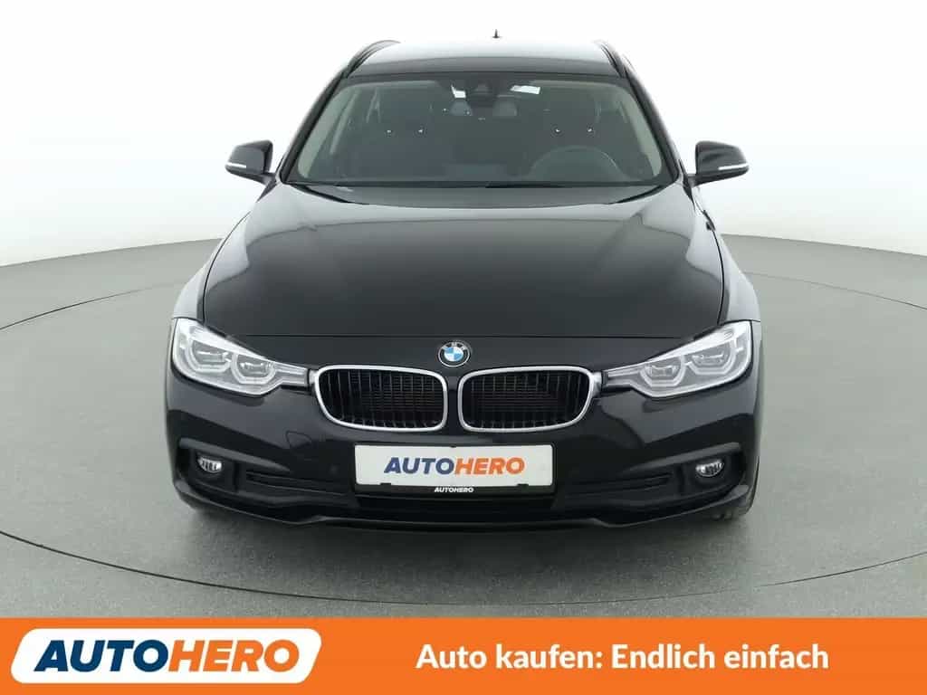 BMW 320 3er 320d Advantage Aut.*NAVI*HUD*TEMPO*CAM*PDC* 05/2019-photo-8