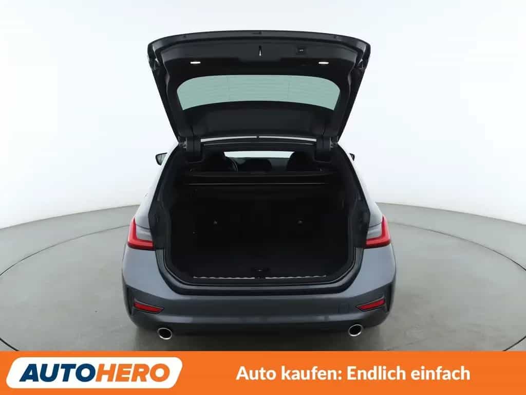 BMW 320 d xDrive Sport Line Aut.*NAVI*ACC*LED*SHZ*PDC 04/2021-photo-16
