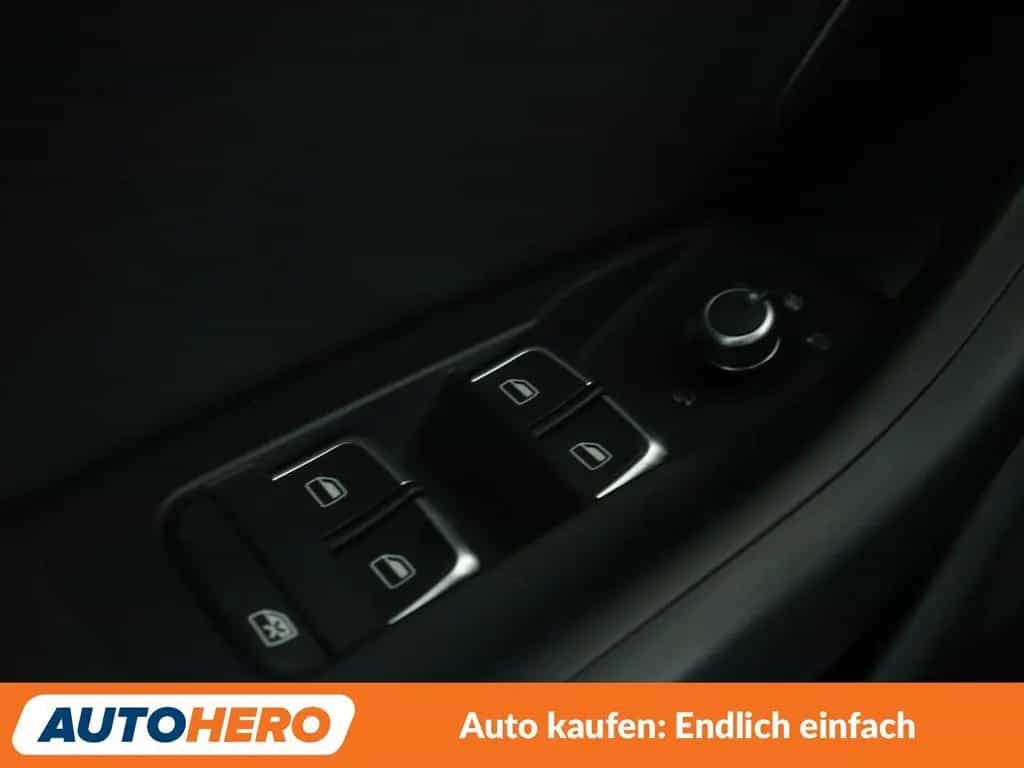 Audi Q3 1.4 TFSI ACT Design Aut.*NAVI*BI-XENON*CAM* 01/2017-photo-26