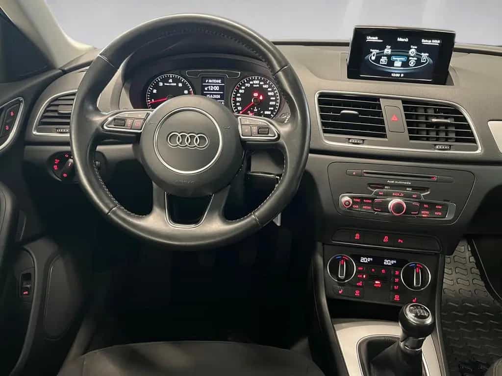 Audi Q3 AHK+ALU 17+MMI NAVI+EINPARKHILFE PLUS+XENON P 10/2017-photo-17