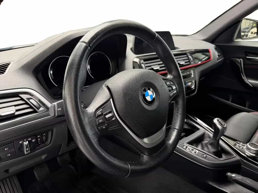 BMW 118 SPORT NAVI+LED+KEYLESS+HIFI+EINPARKHILFE+1HD 04/2019-photo-5