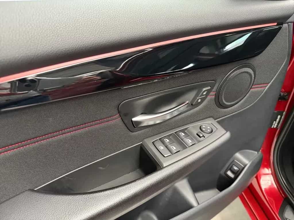 BMW 218 Gran Tourer SPORT AUTOMAT+KLIMA+NAV+PANO+TÜV 05/2016-photo-19