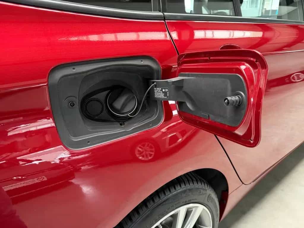 BMW 218 Gran Tourer SPORT AUTOMAT+KLIMA+NAV+PANO+TÜV 05/2016-photo-22