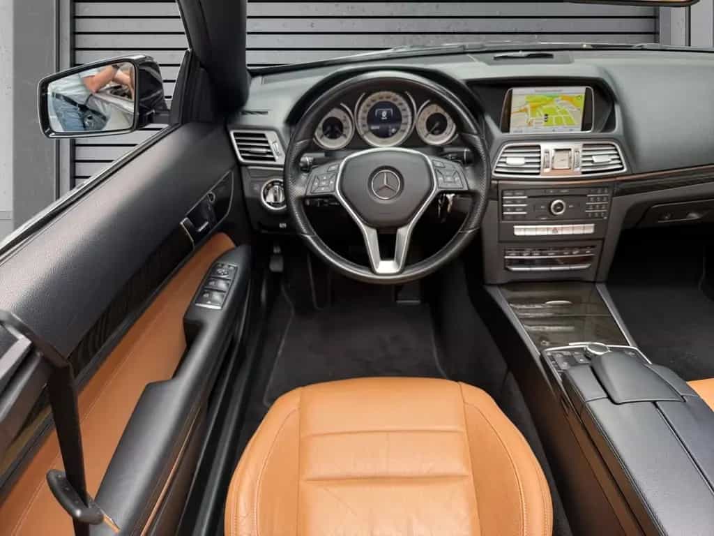Mercedes-Benz E 200 CABRIOLET AUTOMAT+KLIMA+LEDER+NAVI+LED+TÜV 03/2016-photo-6