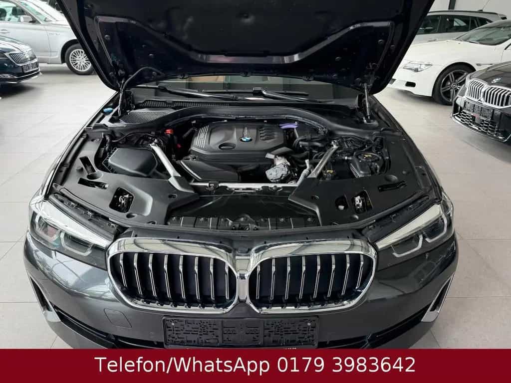 BMW 520 5 Touring 520 d xDrive Luxury Line 11/2020-photo-29