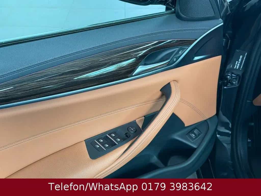 BMW 520 5 Touring 520 d xDrive Luxury Line 11/2020-photo-6