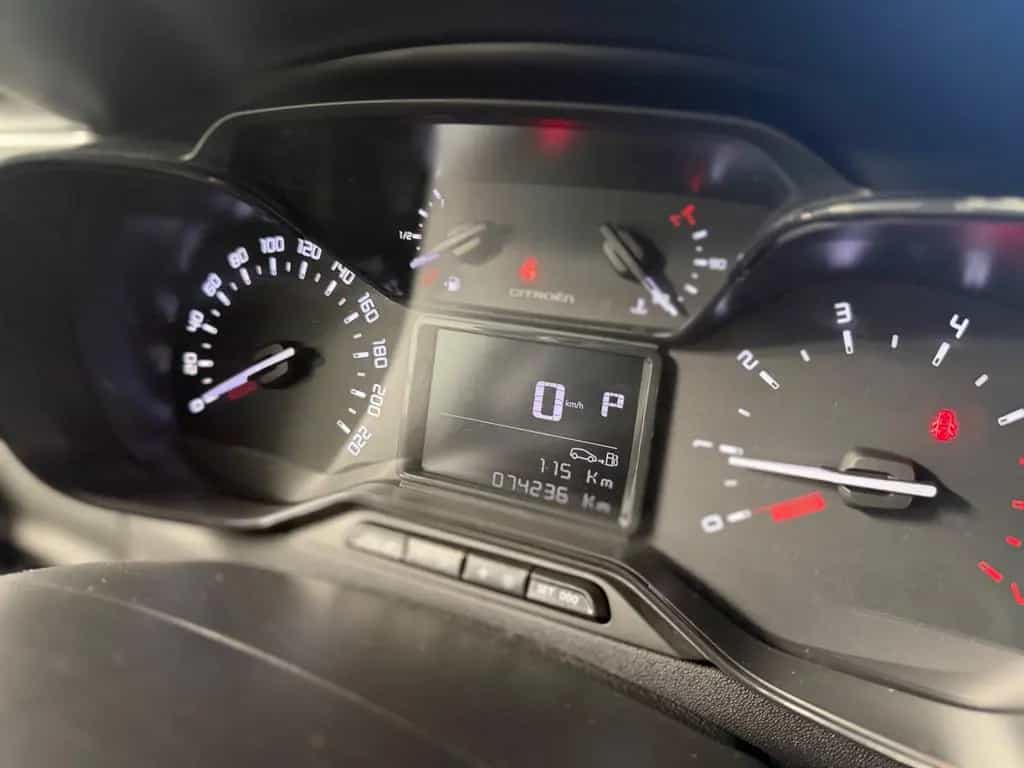 Citroën C3 Feel 1.2 AUTOMATIK-SZH-ZV-LED-ZAHNR. ERN.-ALU 06/2017-photo-16