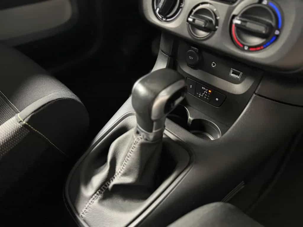Citroën C3 Feel 1.2 AUTOMATIK-SZH-ZV-LED-ZAHNR. ERN.-ALU 06/2017-photo-17
