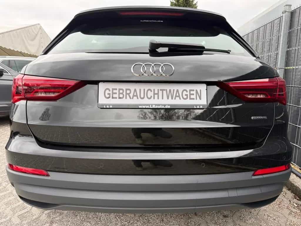 Audi Q3 40 2.0 TFSI quattro S-tronic Led Navi StandH. 11/2020-photo-5
