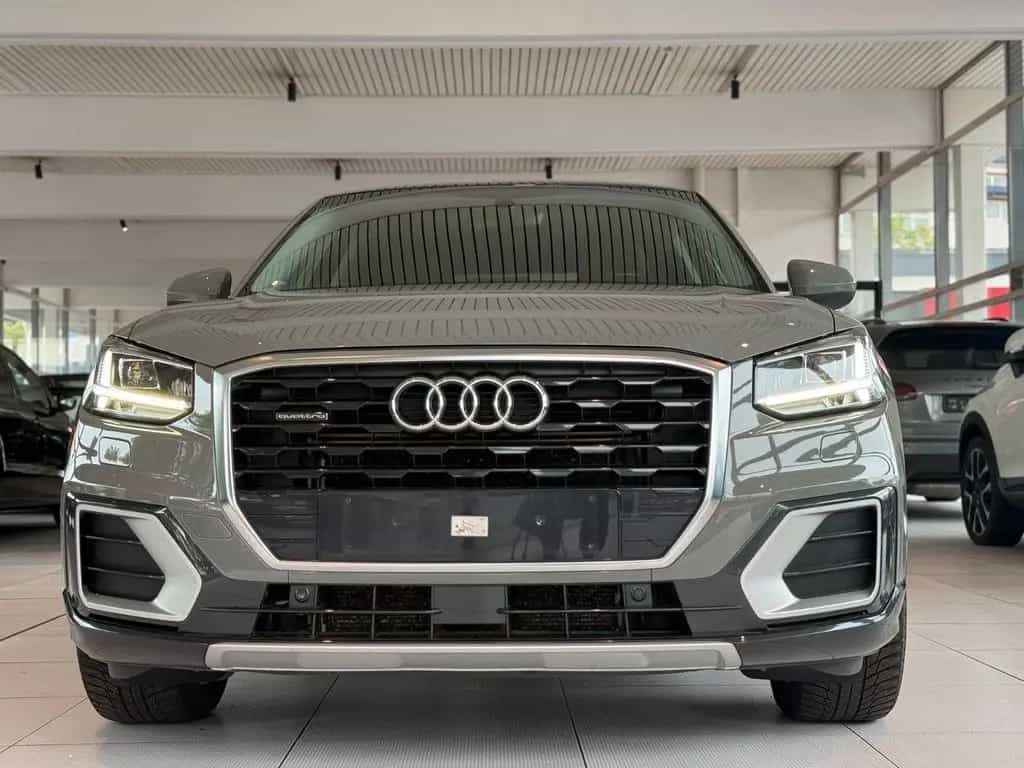 Audi Q2 40 TFSI quattro design/AHK/Pano/Volleder/ 06/2019-photo-4