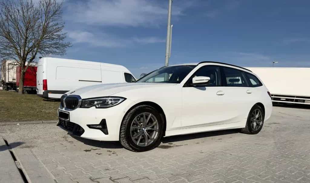 BMW 320 d Touring Sport Line 09/2020-photo-4