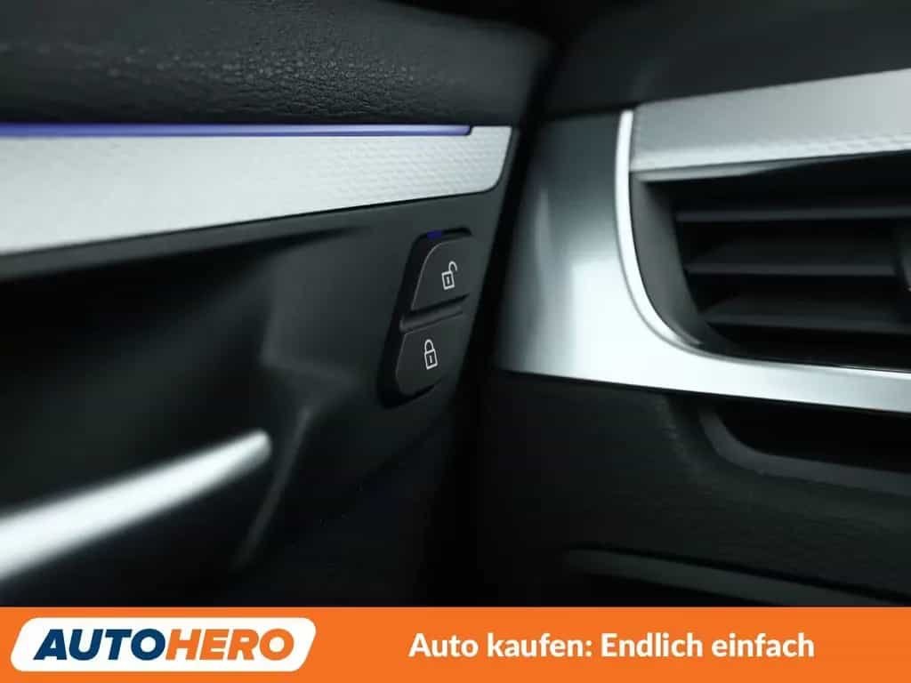 BMW X2 sDrive 18i M Sport Aut.*NAVI*HEAD-UP*LED* 08/2018-photo-28