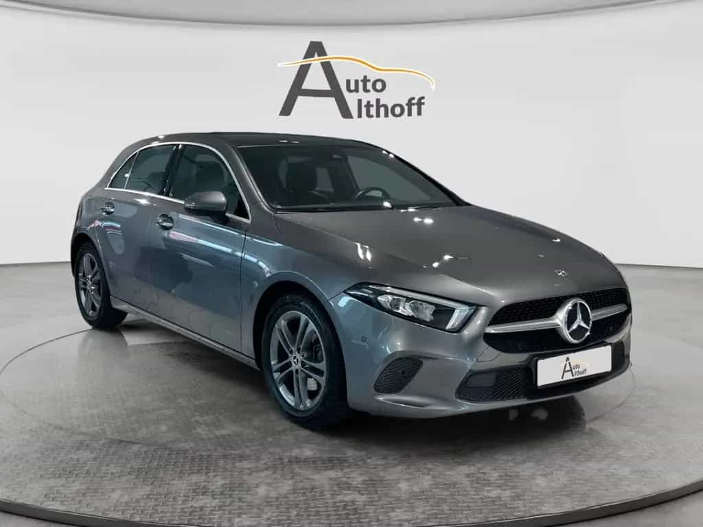 Mercedes-Benz A 200 A200 DCT LED PANO NAV SHZ PARKASSIST KLIMA 07/2018-photo-0