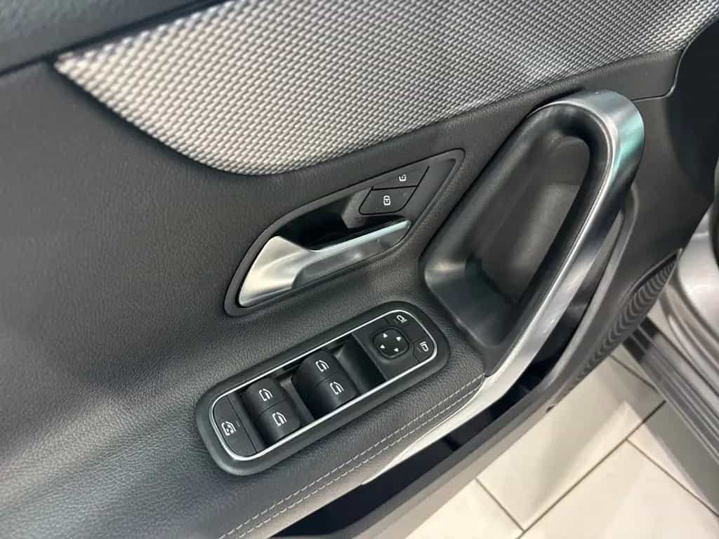 Mercedes-Benz A 200 A200 DCT LED PANO NAV SHZ PARKASSIST KLIMA 07/2018-photo-11
