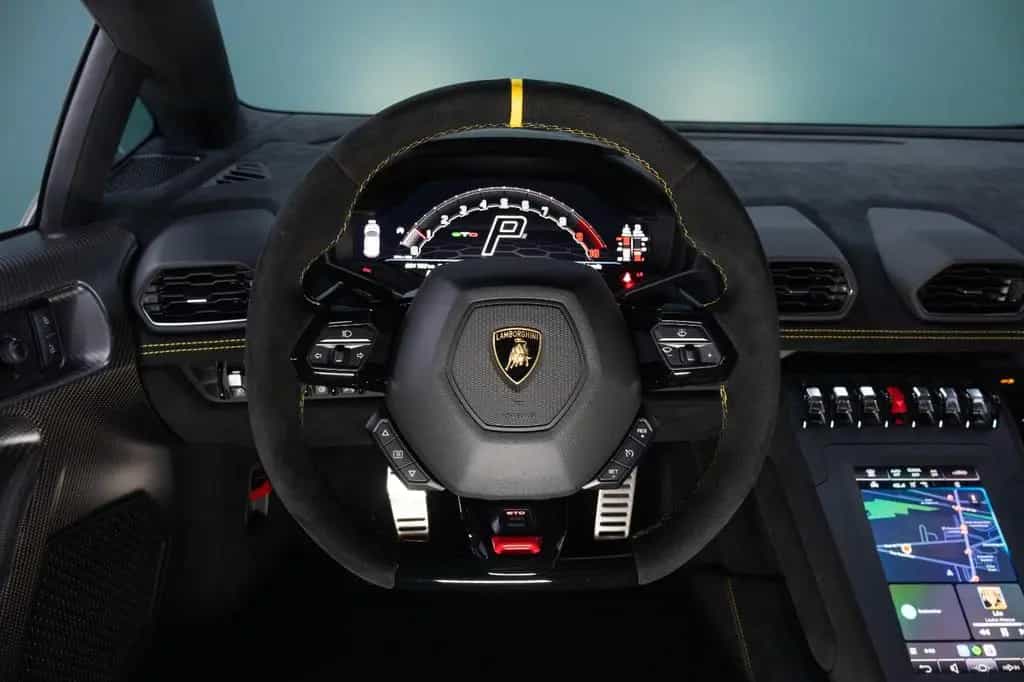 Lamborghini Huracán STO | 1st Hand | Serviced | Full PPF 04/2023-photo-16