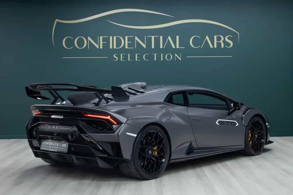 Lamborghini Huracán STO | 1st Hand | Serviced | Full PPF 04/2023-photo-4