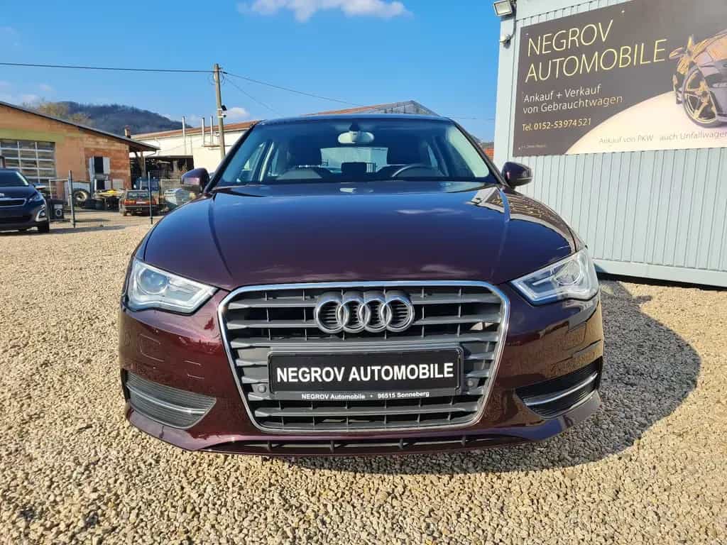 Audi A3 ambiente/1.Hand/Scheckheftgepflegt 03/2015-photo-1