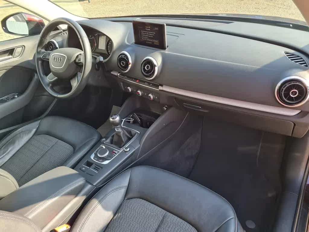 Audi A3 ambiente/1.Hand/Scheckheftgepflegt 03/2015-photo-13