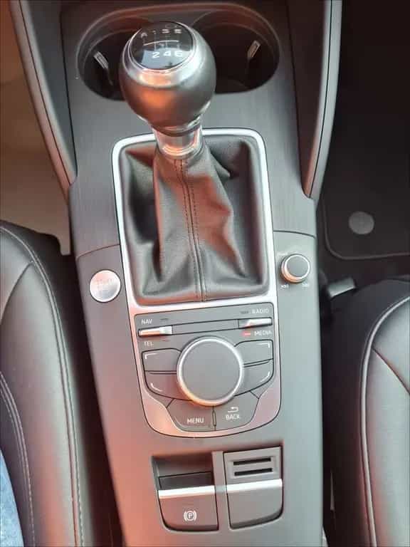 Audi A3 ambiente/1.Hand/Scheckheftgepflegt 03/2015-photo-17
