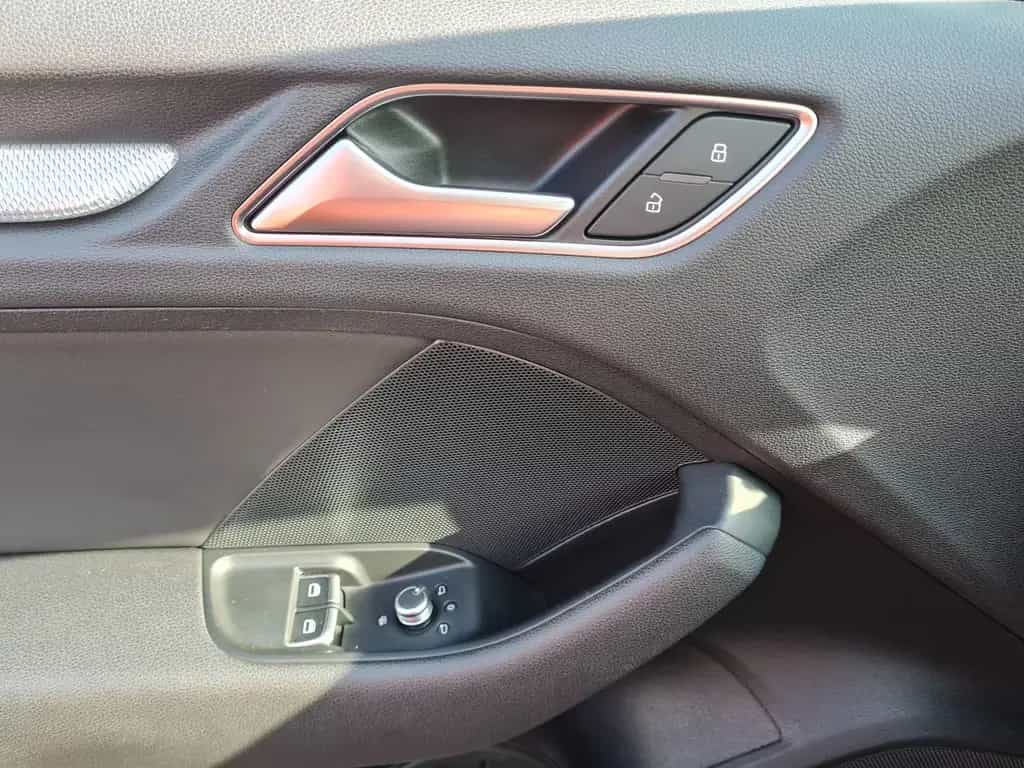 Audi A3 ambiente/1.Hand/Scheckheftgepflegt 03/2015-photo-19