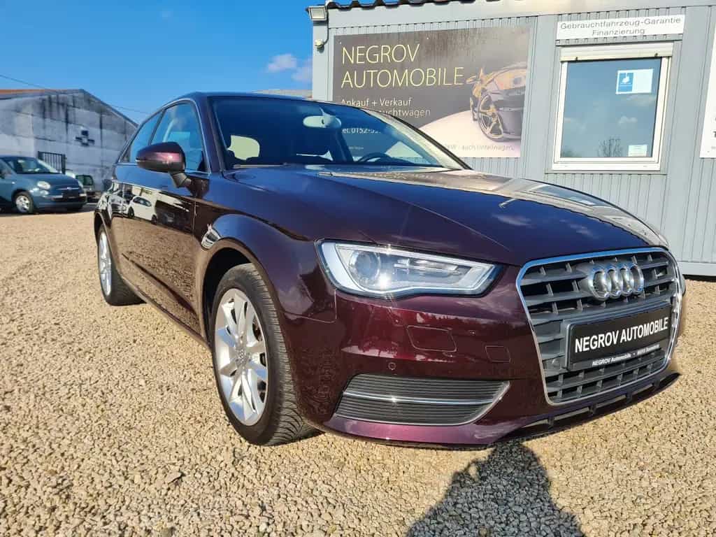 Audi A3 ambiente/1.Hand/Scheckheftgepflegt 03/2015-photo-2
