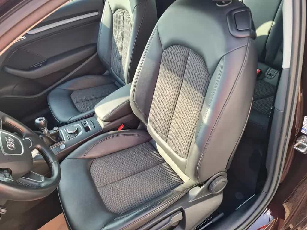 Audi A3 ambiente/1.Hand/Scheckheftgepflegt 03/2015-photo-21