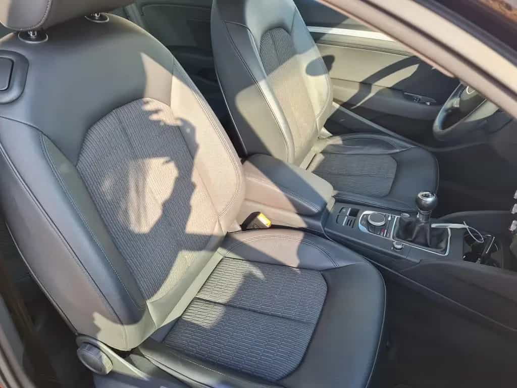 Audi A3 ambiente/1.Hand/Scheckheftgepflegt 03/2015-photo-24